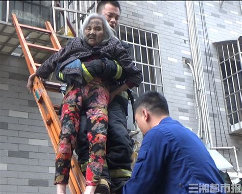 大连火灾8人遇难，1名消防员殉职！_长江云 - 湖北网络广播电视台官方网站