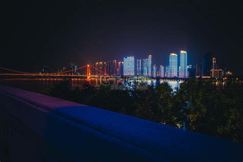 武汉江汉路步行街的灯光秀高清图片下载-正版图片501784864-摄图网