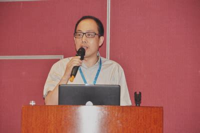 中行董事长肖钢出席“2009中国环保产业发展高峰会”并发表演讲