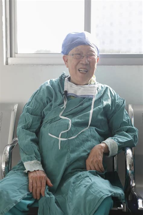 中国肝胆外科之父吴孟超病逝 一代传奇谢幕_手机新浪网