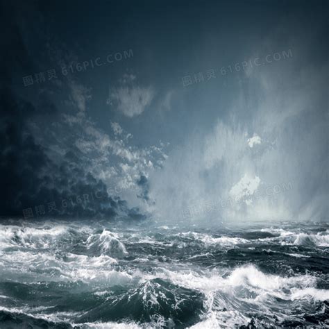 海景水的灰色海浪在岸边喷发有选择的重点暑高清图片下载-正版图片506716435-摄图网