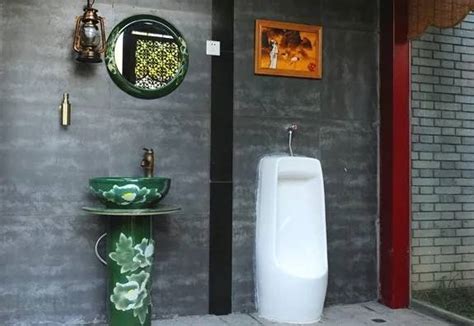 景区回应建“秋千厕所”：增加趣味-名城苏州新闻中心