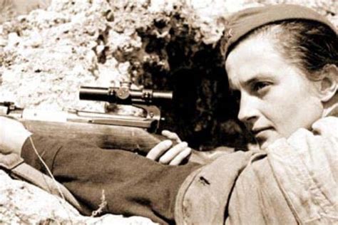 二战最著名的苏联狙击手，瓦西里共狙杀400名德军(2)_巴拉排行榜