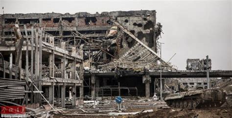 战火下的乌克兰老百姓 被俄军损坏的家园 这就是善意的入侵？|基辅|乌克兰|俄军_新浪新闻