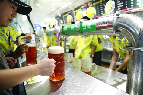 青岛啤酒2029-2020年对外合成广告，部分已经上线|平面|品牌|万八千 - 原创作品 - 站酷 (ZCOOL)