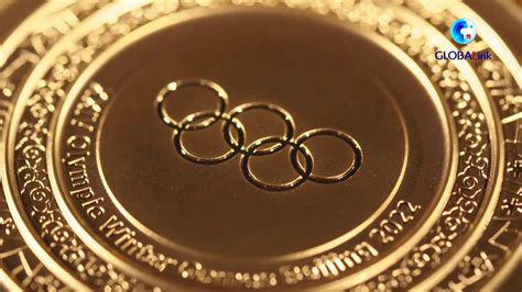 北京冬奥会和冬残奥会奖牌“同心”亮相---形势政策网