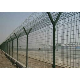 厂家直销高速公路框架护栏网 铁路建设场地铁丝框架护栏网-阿里巴巴