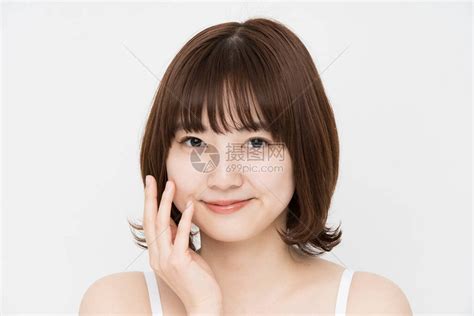 头像温柔女生摸脸图片