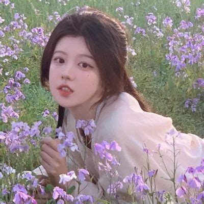 女生头像慵懒偏温柔