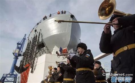 俄罗斯首艘23550型破冰巡逻舰“伊万·帕帕宁”号下水—飞翔船窝资讯