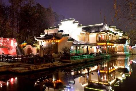 南京最美的夜景在哪里 晚上去南京哪里好玩_旅泊网