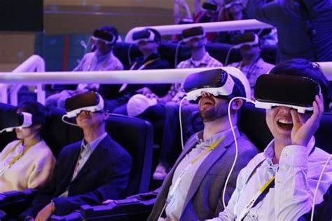 VR电影院来了 未来它能革新整个电影行业吗？|VR|电影院_凤凰科技