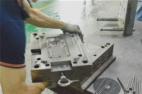 模具工厂CNC加工编程工艺与标准