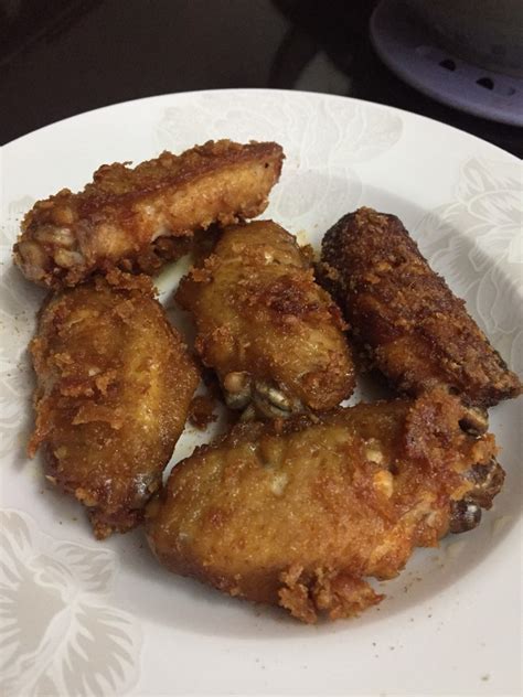 【炸奥尔良鸡翅的做法步骤图，怎么做好吃】Kittychan_下厨房