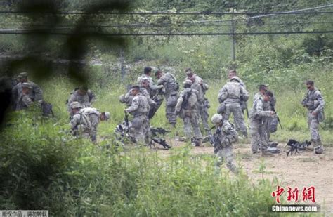 驻韩美军疑似不戴口罩违规狂欢 美军方称正在调查_荔枝网新闻