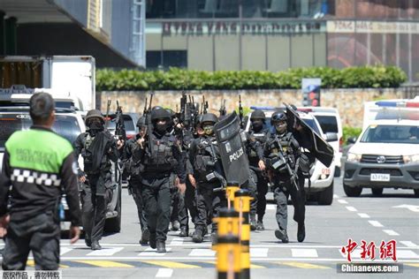 菲律宾一商场保安劫持约30名人质