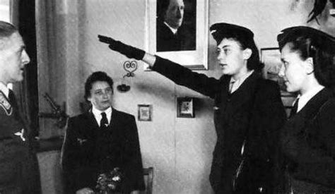 二战时德军有多仇恨苏联女兵？连已经牺牲掉的女兵都不放过