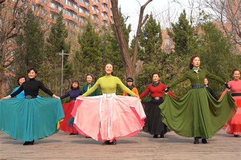 少儿学跳新疆舞-中关村在线摄影论坛