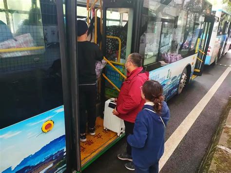 贵州黄平：开通学校学生公交专线
