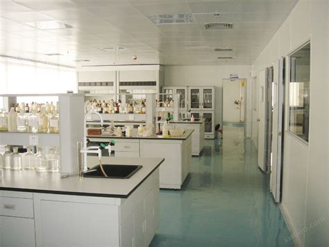 清远化学实验室家具安装（实验台布局）-化工机械设备网