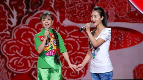 王二妮、王小妮姐妹花唱的这首歌太棒了，第一句就被深深吸引！_腾讯视频