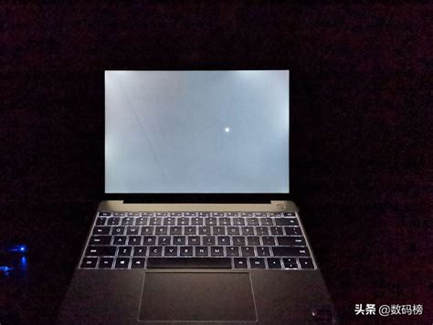 华为 MateBook X Pro 2023 笔记本 32GB 大内存版今晚开卖，首发 10799 元 - IT之家
