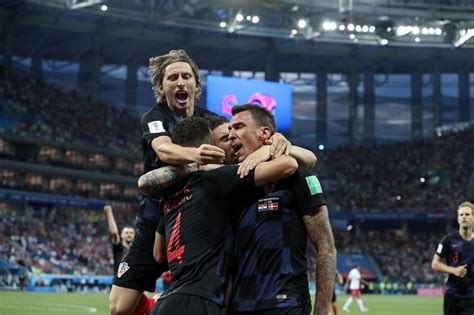 【连载·世界杯第27天】法国进决赛，今晚克罗地亚力拼英格兰 - 知乎
