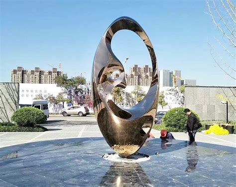 什么是水景雕塑喷泉雕塑-上海筑艺雕塑