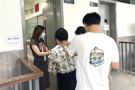 2022年上海市事业单位公开招聘青浦考区笔试工作顺利举行_图片新闻_上海市人力资源和社会保障局