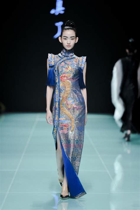 惊艳世界的中国风服装设计，一眼千年，美得像幅画__凤凰网