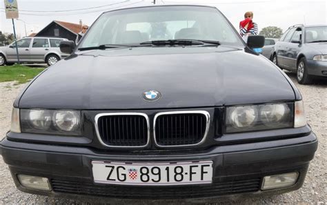 BMW 3 318i PLIN BENZIN DOBRE GUME REG 5/19G MOŽE I AMEX KARTICE, 1996 god.