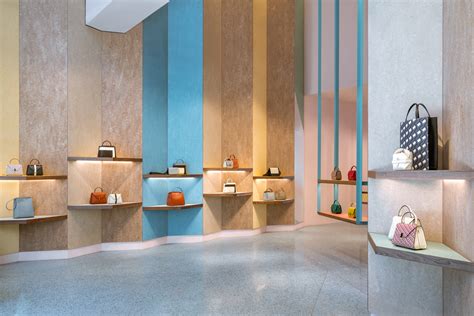 Valextra 北京三里屯太古里旗舰店开幕 携手著名设计师 Martino Gamper 缔造创意美学空间
