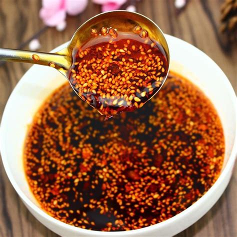 【辣椒油的做法步骤图，辣椒油怎么做好吃】仙之梦_下厨房