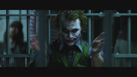 《蝙蝠侠黑暗骑士》小丑混剪镜头，向希斯·莱杰致敬，演技炸裂！_凤凰网视频_凤凰网