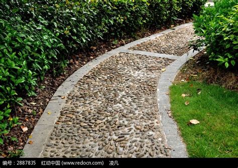 一条石子路高清素材 中式路面 园林小路 地面 材质 步行路面 石子路 碎石路面 碎石铺路 纹理 草地 蜿蜒曲折 贴图 路 路面 路面设计 元素 ...