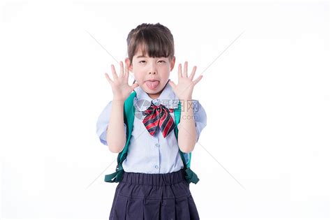 儿童小女孩学生做鬼脸调皮高清图片下载-正版图片500923961-摄图网