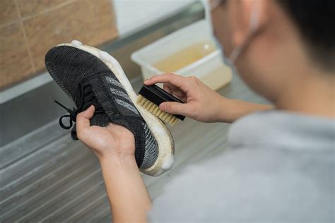 皮鞋如何保养清洁 皮鞋的保养常识有哪些 - 知乎
