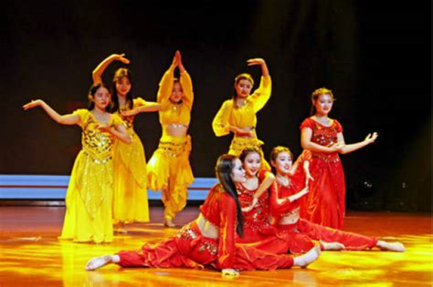 印度舞蹈手势动作图片,舞入门动作,舞手势(上)(第5页)_大山谷图库