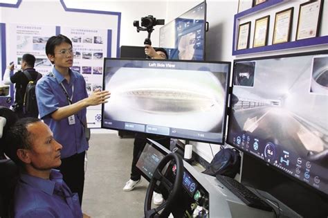 广西柳州：智能网联助力物流畅通-人民图片网