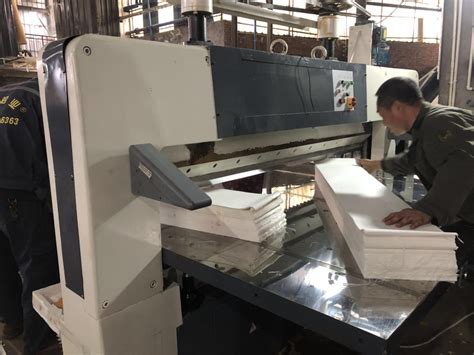 厂家供应切纸机 迷信纸烧纸薄页纸生宣纸对联纸数显机械式切纸机-阿里巴巴