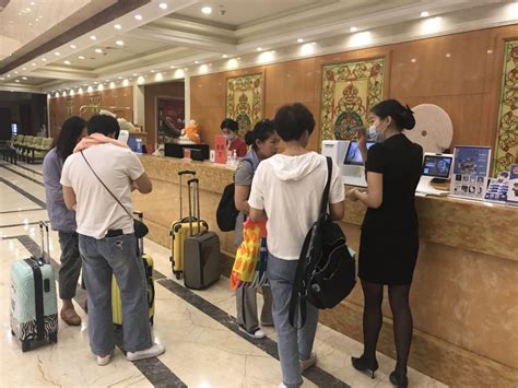 杭州悦博公馆精选酒店接入容易住自助机系统，提高对客服务体验 | - 明软酒店管理系统