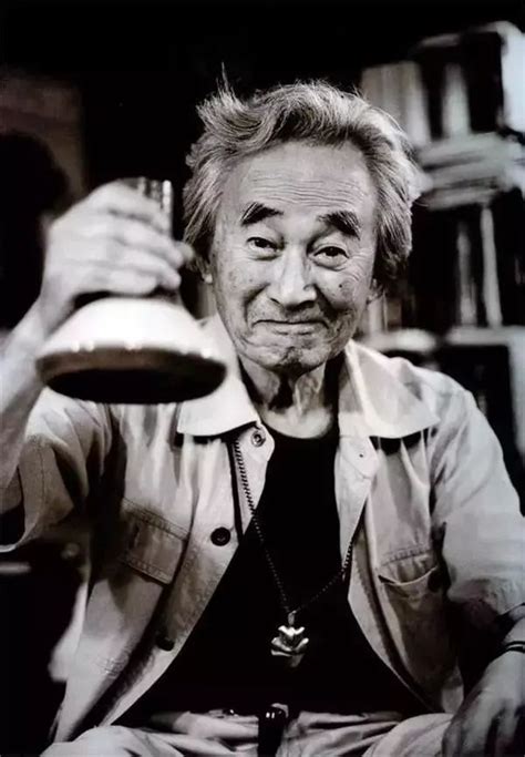 签名本收藏——日本著名作家诺贝尔奖获得者川端康成1966年毛笔大字签