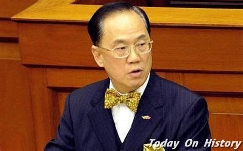 2007年3月25日曾荫权连任香港特别行政区行政长官 - 历史上的今天
