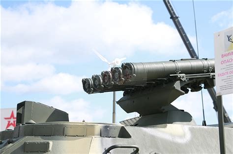 AT5导弹搭配装甲车瞬间成大杀器：俄制9P148导弹发射车