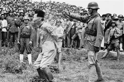 老照片：1937年12月南京失守后，被日军俘虏的国军士兵珍贵影像|日军|俘虏|士兵_新浪新闻