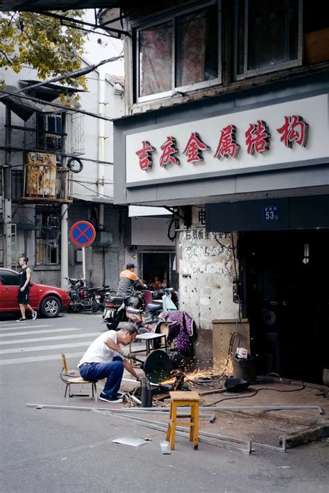 扫街在郑州 | 扫街的快乐就是在于你不知道自己会拍到什么