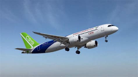 印度航空A321着陆后动力装置起火百名乘客惊险脱身 飞机起火 航空安全 辅助动力装置 印度航空 A321客机 乘客撤离 APU火灾 航空事故 第1张