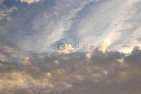 南宁天空上演黑云压城-广西高清图片-中国天气网