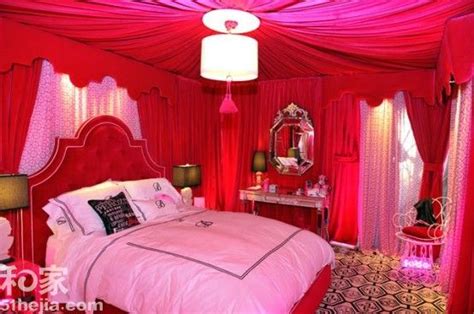 芭比迷人的卧室装修图片素材-正版创意图片600414616-摄图网