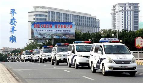 青海西宁机场公安组织反恐应急处突实战综合演练(组图)-特种装备网